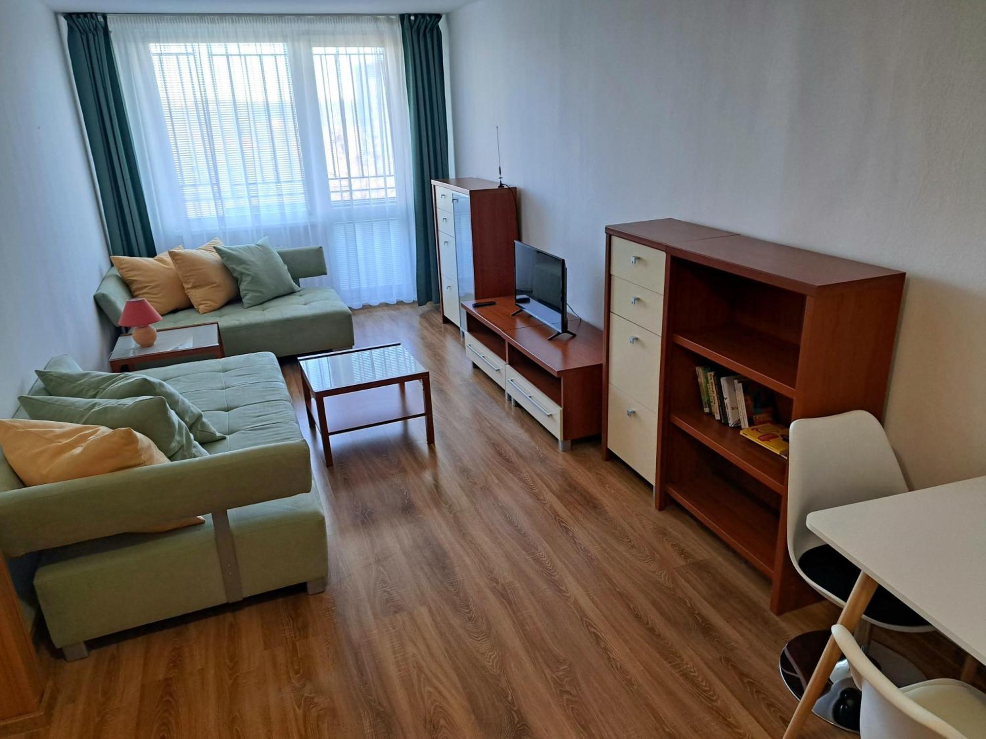 Skolsky Internat Medicka 2 Hotel Kosice Ngoại thất bức ảnh