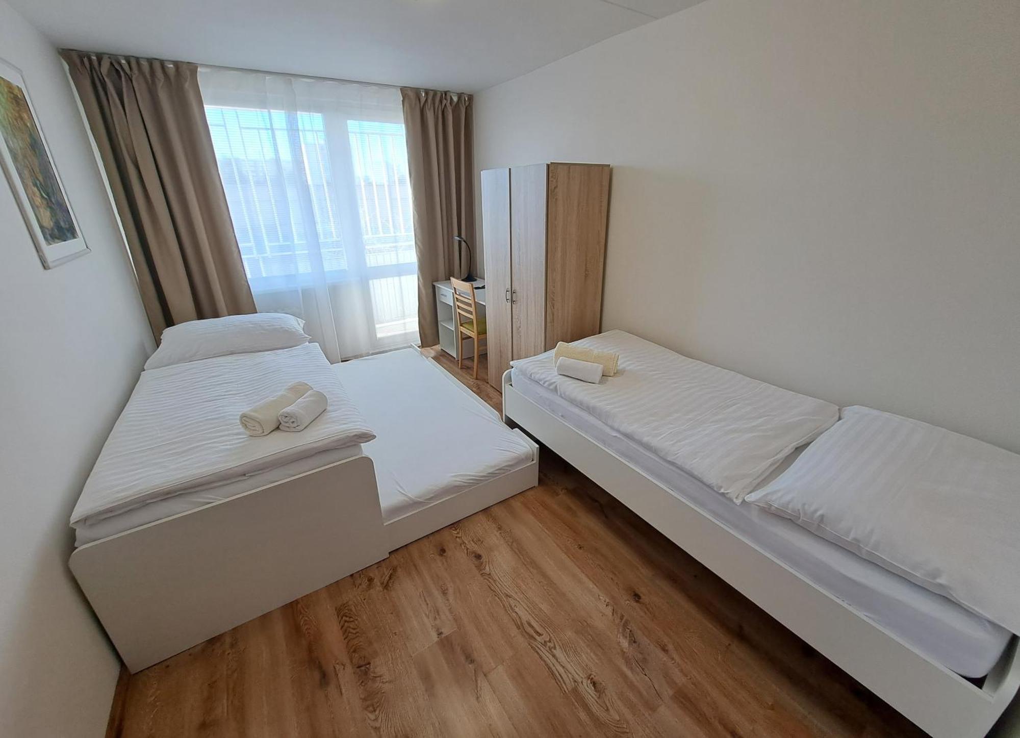 Skolsky Internat Medicka 2 Hotel Kosice Ngoại thất bức ảnh